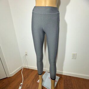 Under Armour Gray Heatgear Compression Leggings – Size Small